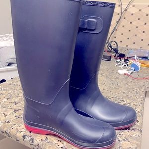 Size 9 KAMIK women’s rain boots